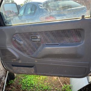 HOLDEN RODEO 03/1997-03/2003 RIGHT FRONT DOOR WINDOW TF LATE