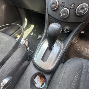 HOLDEN TRAX TJ SERIE 08/2013-09/2016 GEAR SHIFTER AUTOMATIC