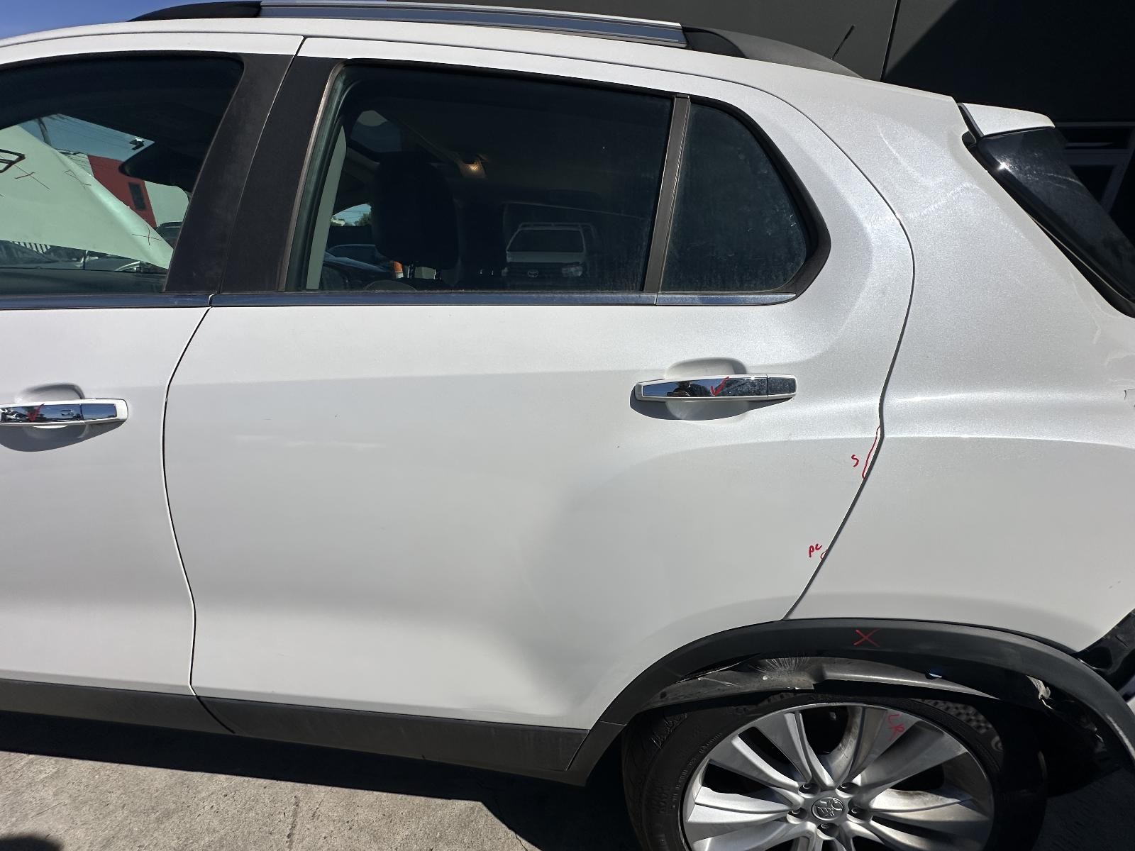 HOLDEN TRAX TJ SERIES 08/2013-12/2020 LEFT REAR OUTER DOOR HANDLE CHROME