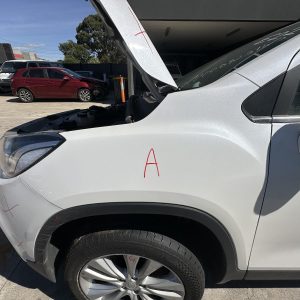 HOLDEN TRAX TJ SERIES 10/2016-12/2020 LEFT GUARD NON INDICATOR TYPE