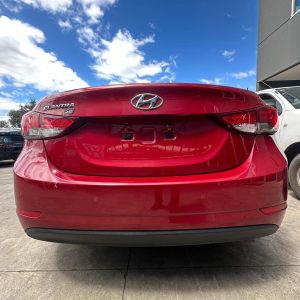 HYUNDAI ELANTRA 2013-2015 REAR BUMPER BUMPER BAR, W/ PARK SENSOR TYPE, MD, 10/13