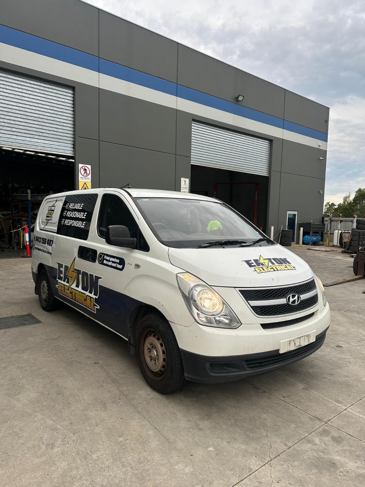 HYUNDAI ILOAD/IMAX 2007-2021 RIGHT REAR DOOR TQ, ILOAD, FIXED GLASS TYPE, 11/07-