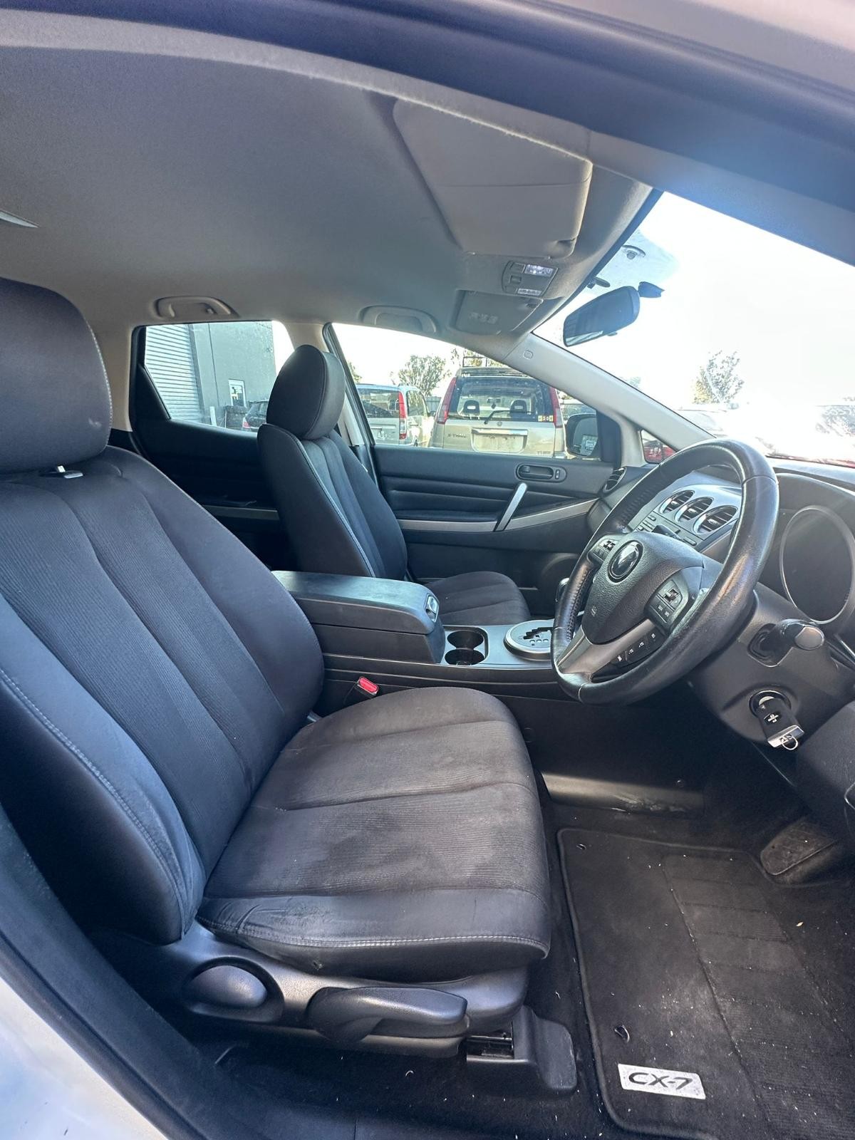 MAZDA CX7 ER 11/2006-02/2012 RIGHT FRONT SEAT CLOTH