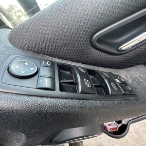 MERCEDES B CLASS W245 01/2010-12/2011 RIGHT FRONT MASTER SWITCH A16982066109174