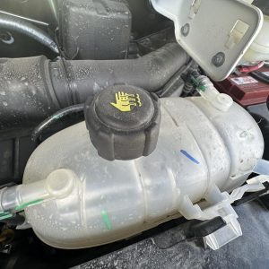 MITSUBISHI EXPRESS SN 03/2020-12/2022 OVERFLOW BOTTLE