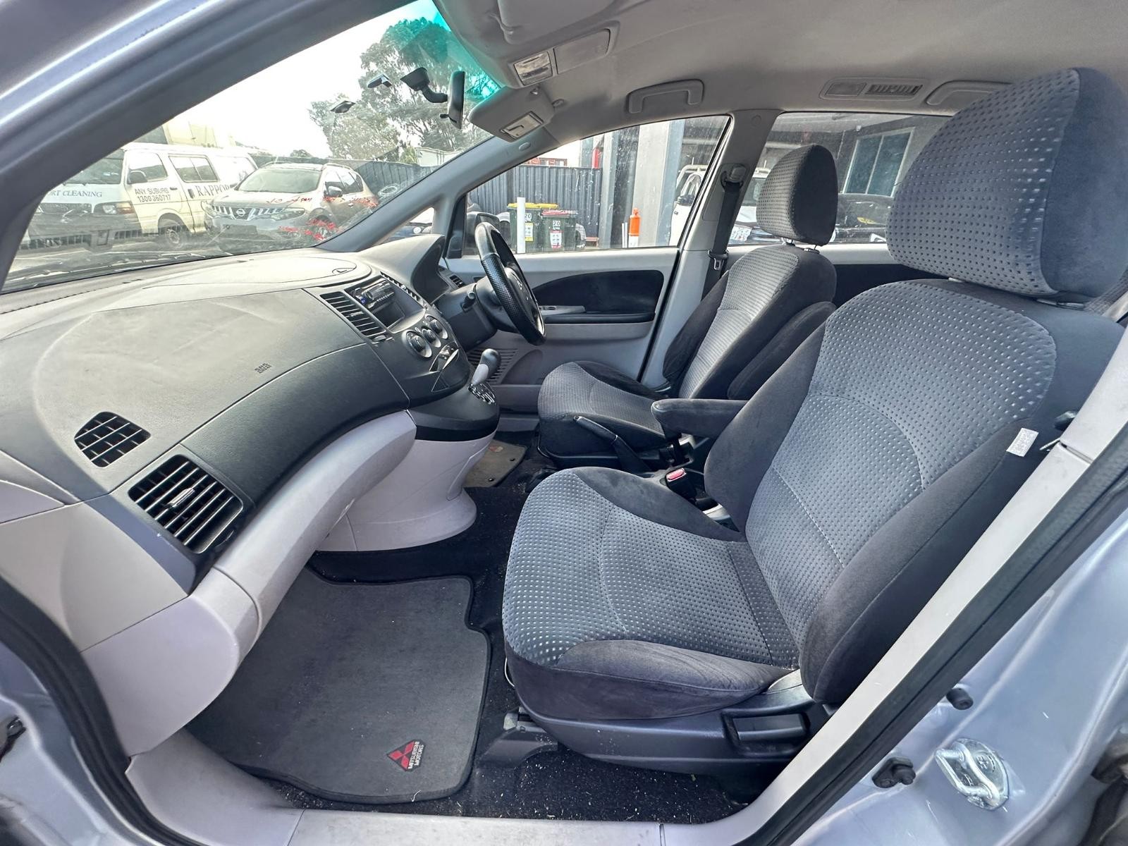 MITSUBISHI GRANDIS BA 04/2004-03/2010 LEFT REAR 2ND ROW SEAT BELT ONLY - Image 8