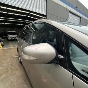 MITSUBISHI GRANDIS BA 04/2004-03/2010 RIGHT DOOR MIRROR POWER FOLD MN145658YA