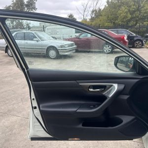 NISSAN ALTIMA L33 11/2013-12/2017 LEFT FRONT INNER DOOR HANDLE