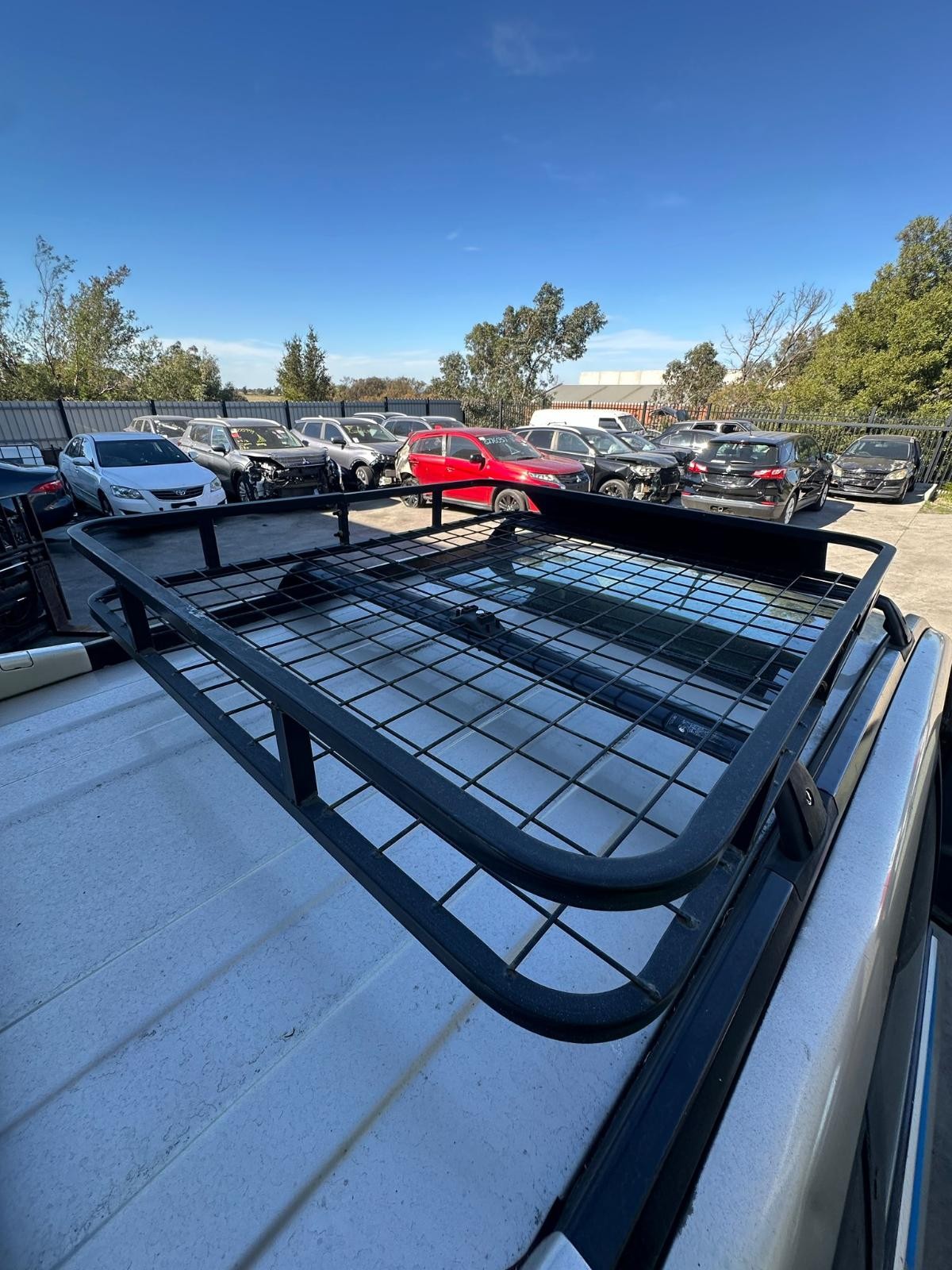 NISSAN XTRAIL T30 10/2001-09/2007 ROOF RACKS WITH BASKET - Image 13