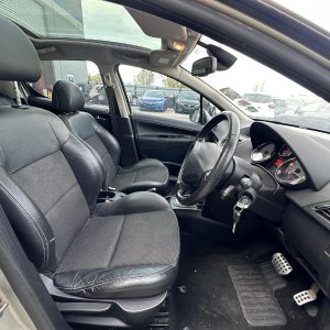 PEUGEOT 207 A7 03/2007-12/2012 RIGHT FRONT SEAT CLOTH/LEATHER GTI XT TYPE