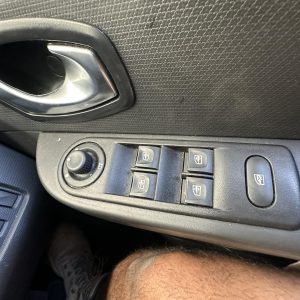 RENAULT CLIO X98 09/2013-10/2019 RIGHT FRONT MASTER SWITCH BARE SWITCH ONLY