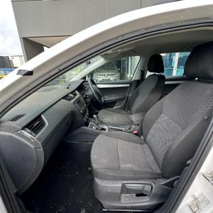 SKODA OCTAVIA NE 09/2013-02/2017 LEFT FRONT SEAT CLOTH AMBITION/AMBITION PLUS