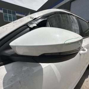 SKODA OCTAVIA NE 09/2013-09/2020 LEFT DOOR MIRROR MANUAL FOLD P/N 5E2857507N