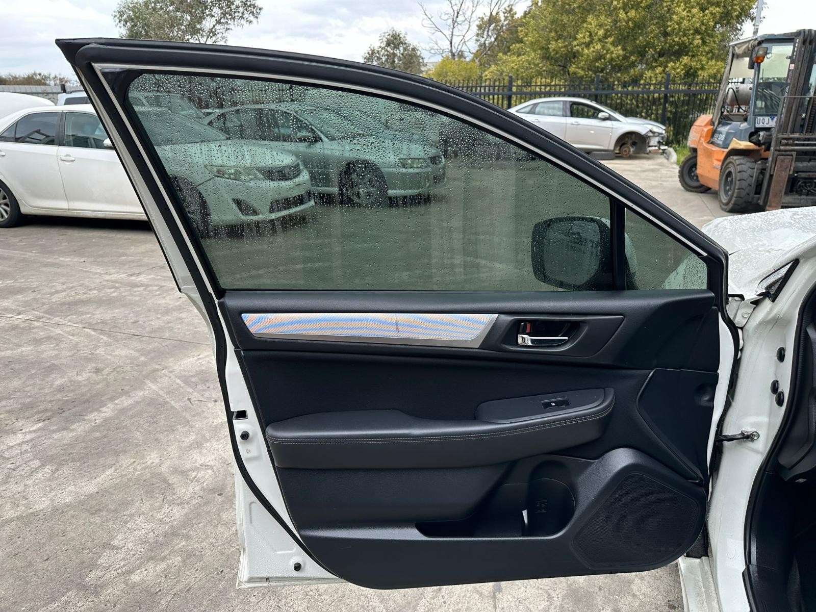 SUBARU LIBERTY 6TH GEN 08/2014-04/2021 LEFT FRONT DOOR TRIM CLOTH
