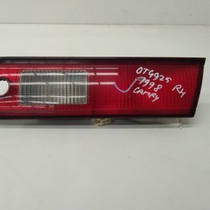 TOYOTA CAMRY SK20 07/1997-09/2000 RIGHT SIDE REAR GARNISH BOOTLID LAMP