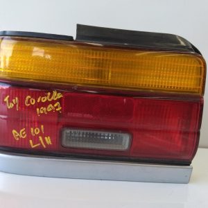 TOYOTA COROLLA AE101 09/1994-10/1999 LEFT TAILLIGHT LENS 12-390 SEDAN