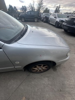 TOYOTA COROLLA AE112 10/1999-11/2001 RIGHT GUARD