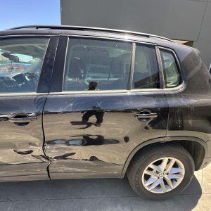 VOLKSWAGEN TIGUAN 5N 05/2008-08/2016 LEFT REAR DOOR WINDOW