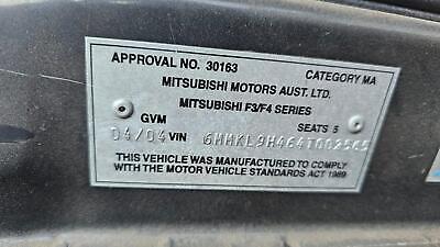 MITSUBISHI VERADA KL 07/2003-09/2005 RIGHT FRONT POWER WINDOW MASTER SWITCH - Image 10