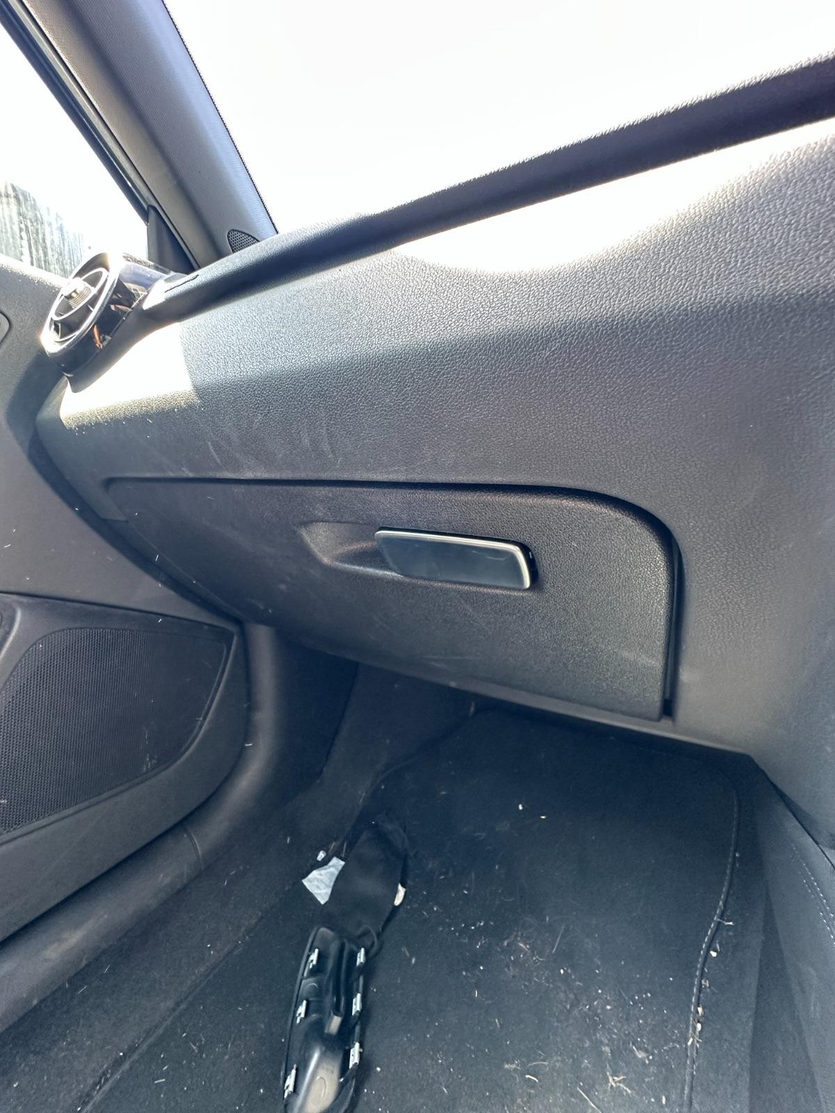 AUDI A1 8X MK 1 12/2010-12/2018 GLOVE BOX