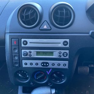 FORD FIESTA 2004-2005 STEREO/HEAD UNIT SINGLE DISC CD PLAYER, 4500 RDS, SILVER F