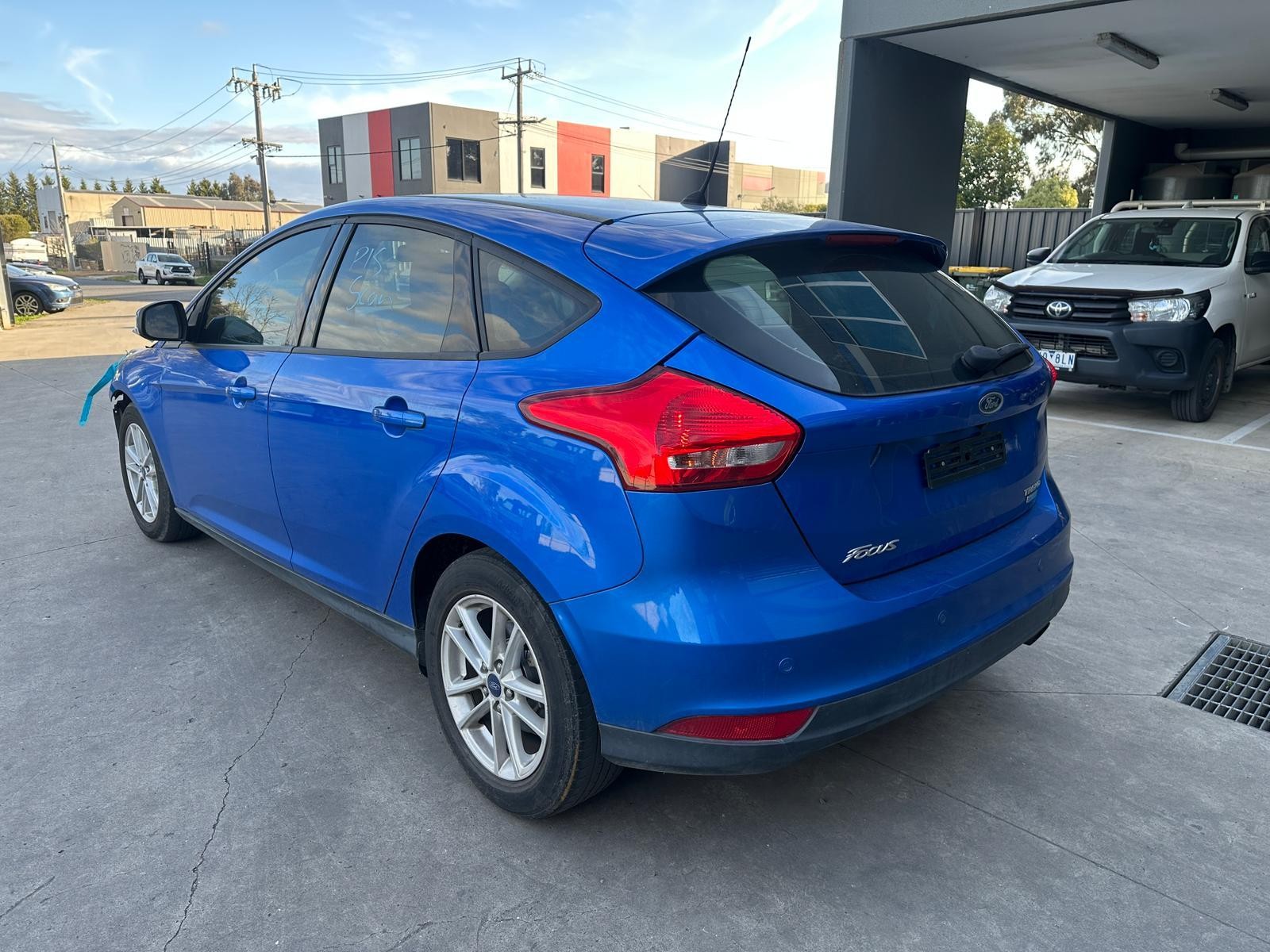 FORD FOCUS LZ 07/2015-11/2018 WASHER BOTTLE NON HEADLAMP WASHER TYPE