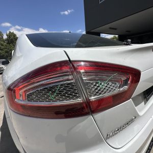 FORD MONDEO MC 11/2010-12/2014 LEFT SIDE REAR GARNISH TAILGATE LAMP HATCH