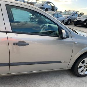 HOLDEN ASTRA 10/2004-08/2009 5 DOOR HATCHBACK RIGHT FRONT DOOR WINDOW, AH