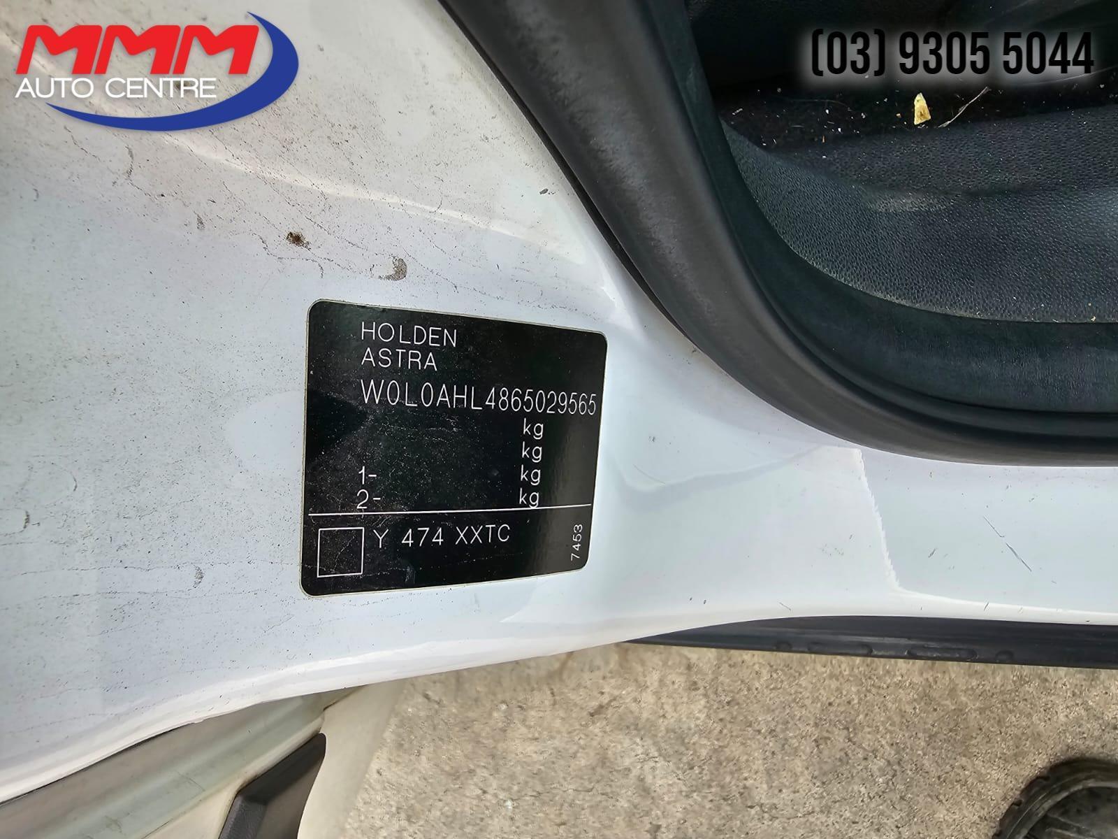 HOLDEN ASTRA 10/2004-11/2009 HATCHBACK RIGHT FRONT DOOR, AH - Image 10