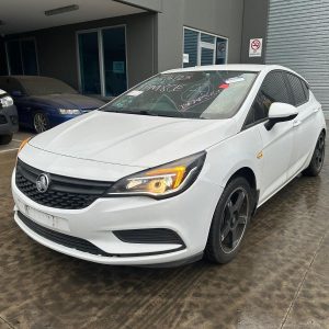 HOLDEN ASTRA BK 09/2016-12/2020 OVERFLOW BOTTLE 5DR HATCH