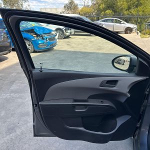 HOLDEN BARINA TM 09/2011-12/2018 LEFT FRONT POWER WINDOW SWITCH P/N 95188248