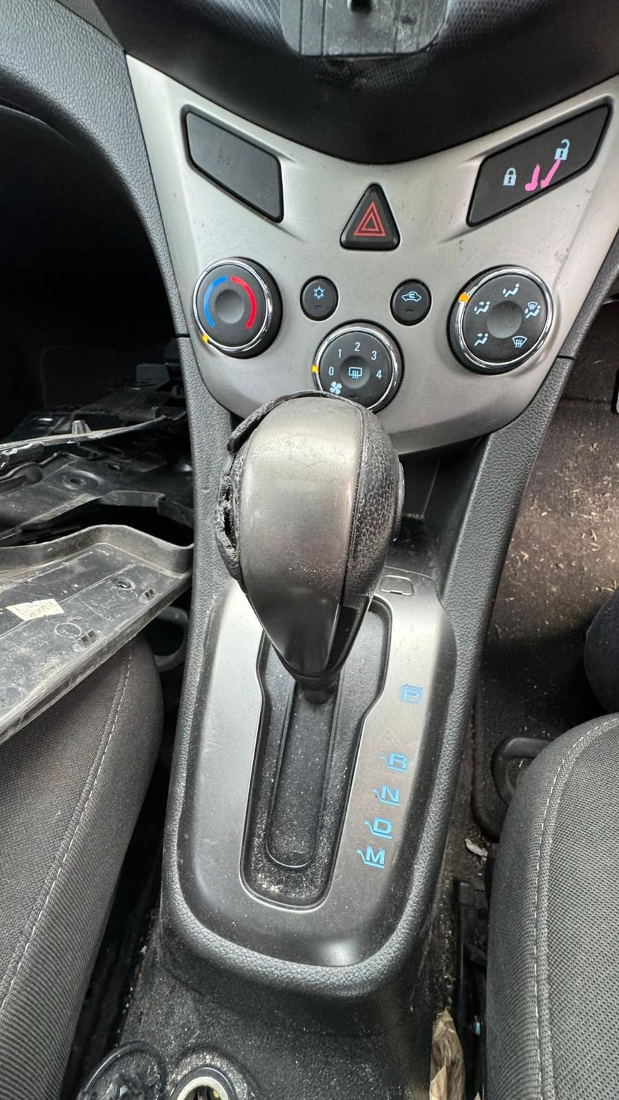 HOLDEN BARINA TM 09/2011-12/2018 LEFT SIDE SUN VISOR - Image 13