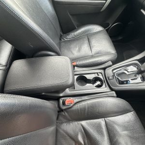 HOLDEN CAPTIVA CG 01/2011-06/2018 CONSOLE LEATHER BLACK