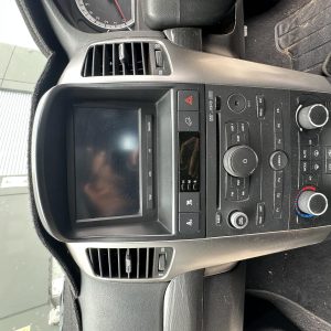 HOLDEN CAPTIVA CG 09/2006-11/2009 DASH RADIO CONTROL/HEAD UNIT 6 DISC CD STACKER