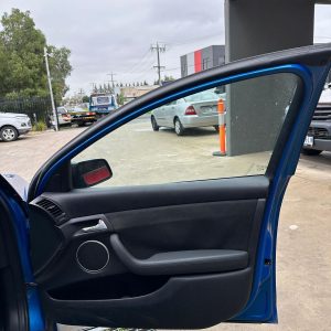HOLDEN COMMODORE VE 08/2006-05/2013 RIGHT FRONT INNER DOOR HANDLE SILVER