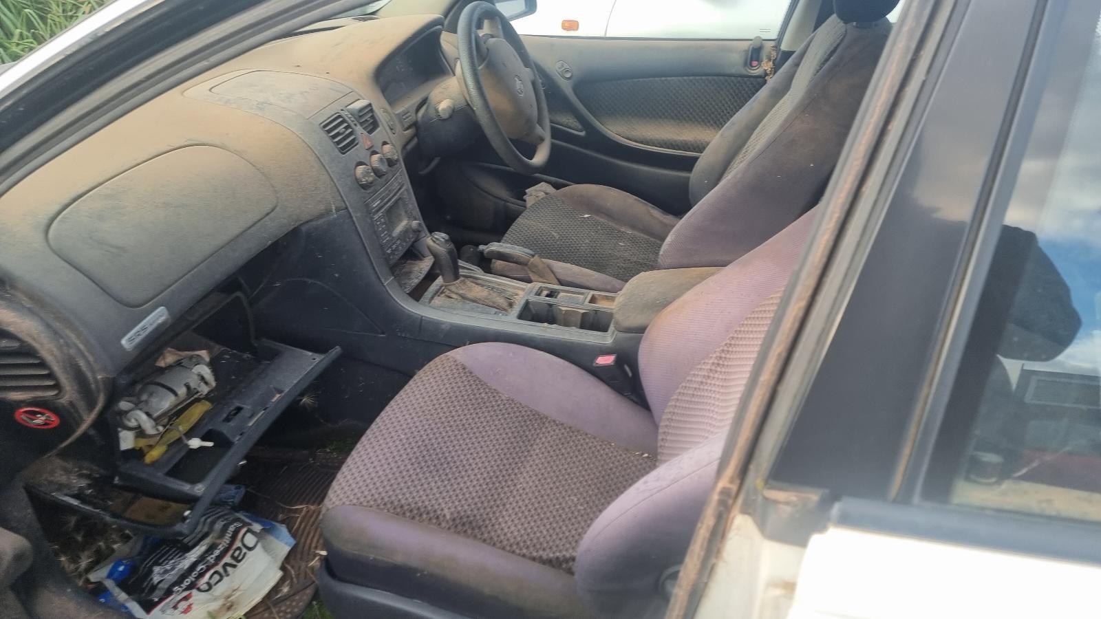 HOLDEN COMMODORE VY2VZ 08/200309/2007 LEFT FRONT SEAT BELT ASSEMBLY