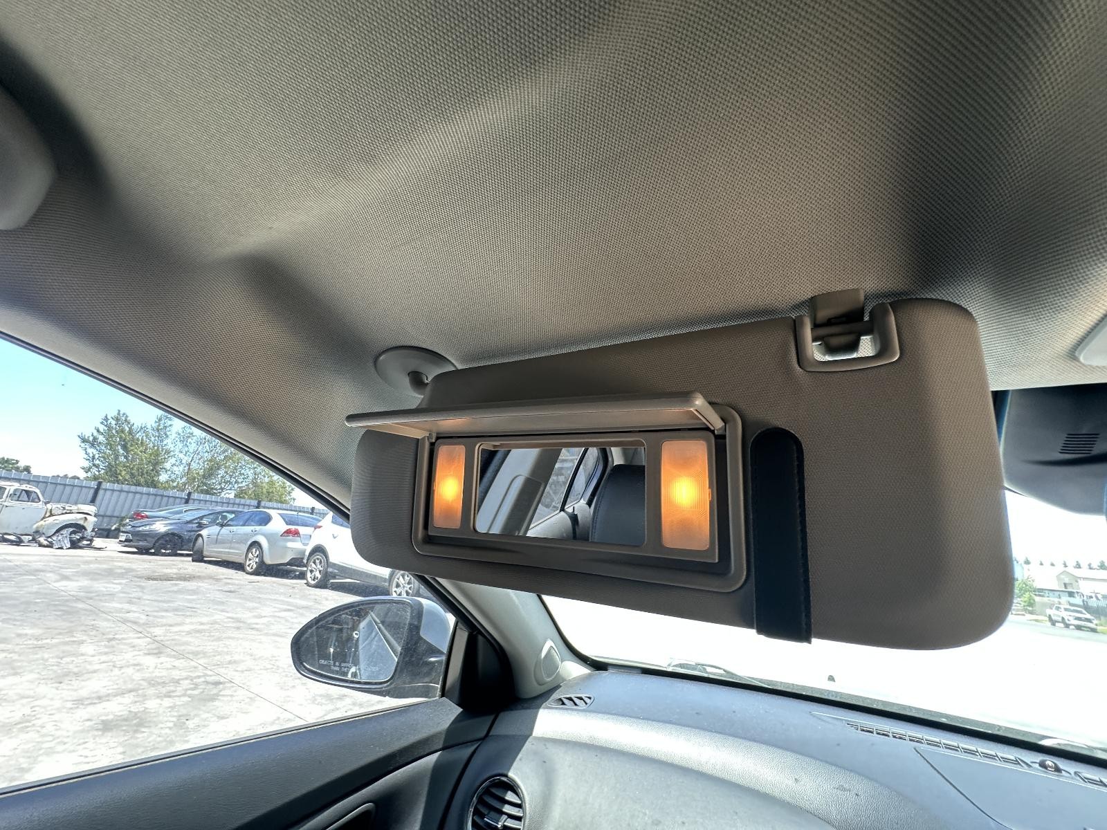 HOLDEN CRUZE JH 03/2011-01/2017 LEFT SIDE SUN VISOR WITH LIGHT TYPE
