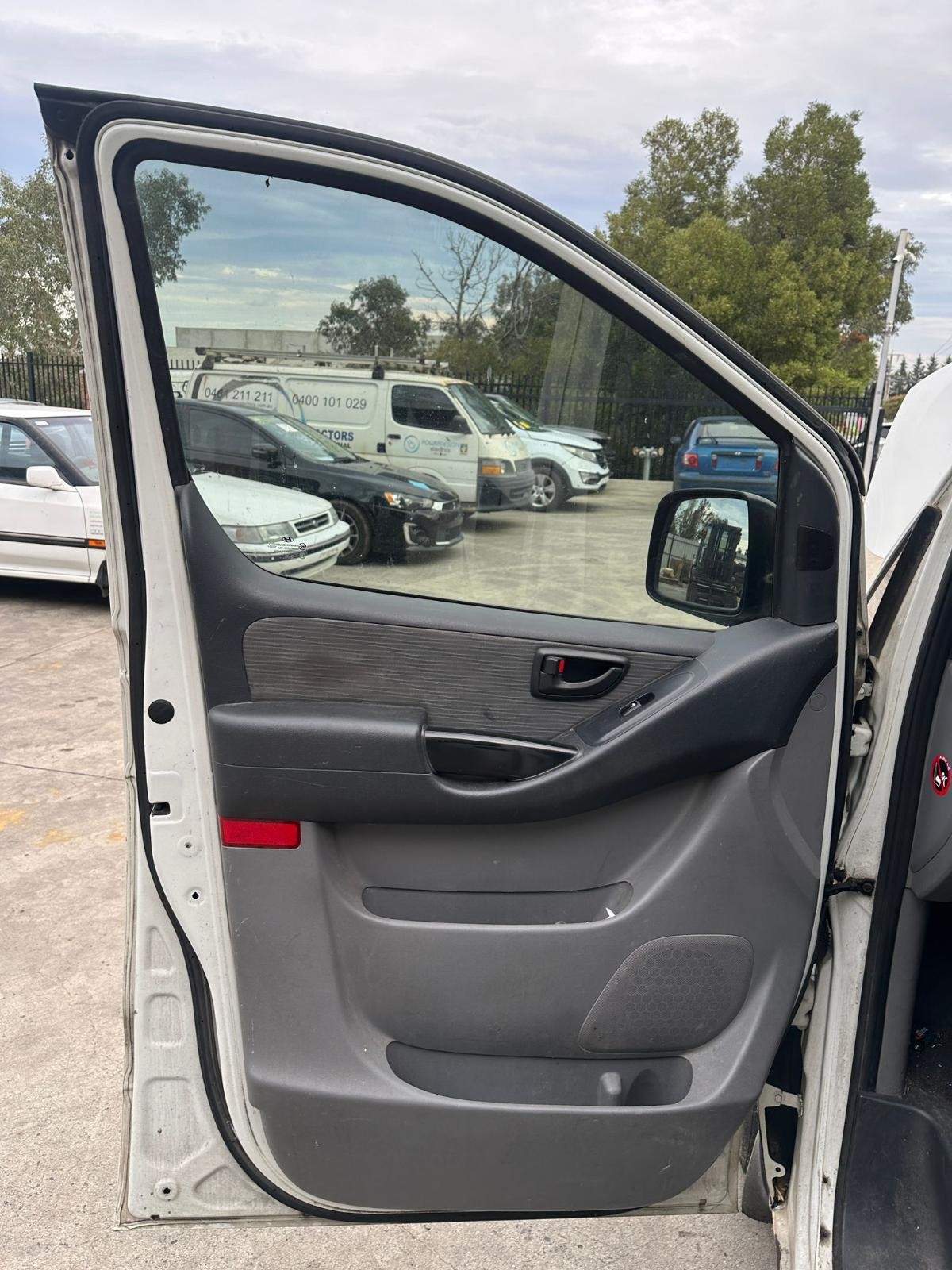 HYUNDAI ILOAD/IMAX 2007-2021 LEFT FRONT DOOR TQ, ILOAD, 11/07-03/21 - Image 8