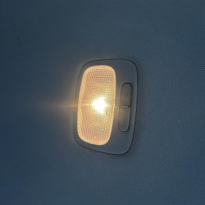 KIA SORENTO XM 10/2009-12/2014 CENTRE COURTESY LIGHT