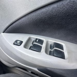 MITSUBISHI GRANDIS BA 04/2004-03/2010 RIGHT FRONT MASTER SWITCH MR587941