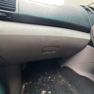 MITSUBISHI GRANDIS BA 06/2004-03/2010 GLOVE BOX