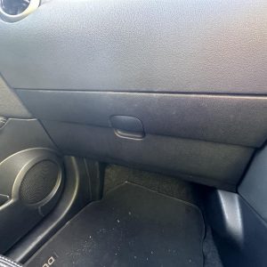 NISSAN DUALIS J10 10/2007-05/2014 GLOVE BOX