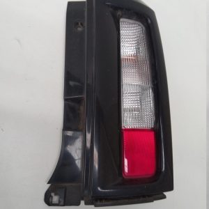 NISSAN ELGRAND E51 05/2002-11/2004 LOWER RIGHT TAILLIGHT LENS 4956 26550WL026