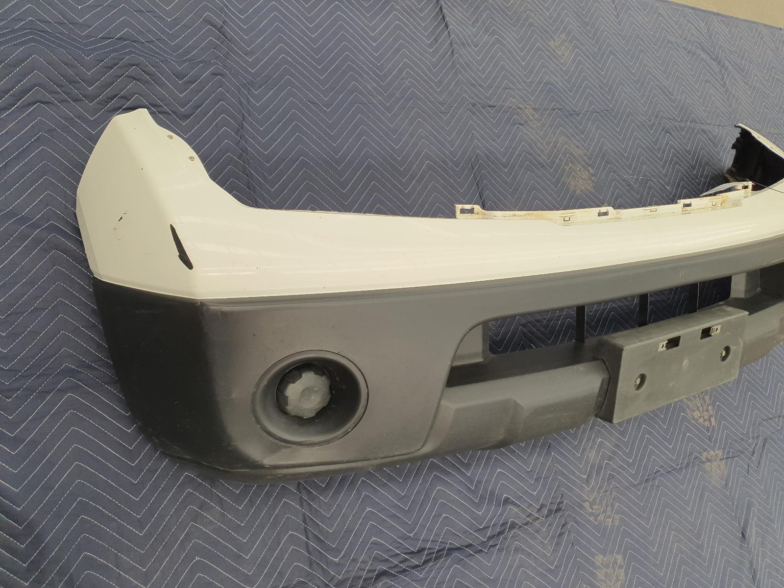 NISSAN NAVARA FRONT BUMPER D40 (VIN VSK), BUMPER BAR, PARTIALLY COLOUR ...