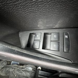 OPEL ASTRA AS 09/2012-08/2013 RIGHT FRONT MASTER SWITCH 5DR HATCH P/N 13305009
