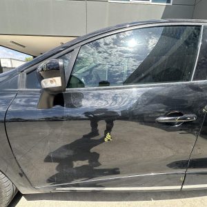 RENAULT CLIO X98 09/2013-10/2019 LEFT FRONT DOOR WINDOW