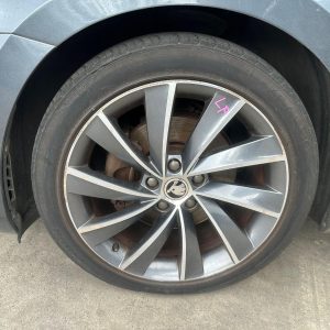 SKODA SUPERB NP 03/2016-2023 LEFT FRONT WHEEL ALLOY FACTORY 18X8.0IN PEGASUS