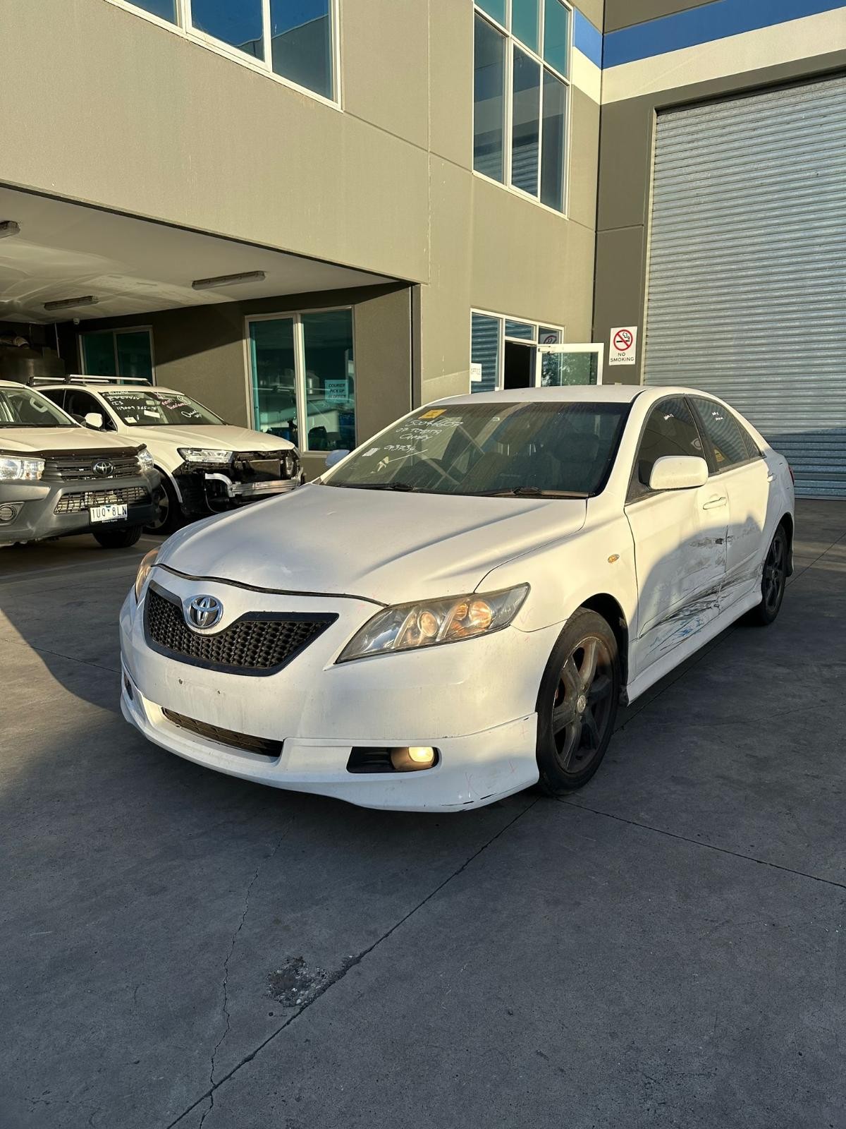 TOYOTA CAMRY ACV40 06/2006-11/2011 BOOTLID NON CAMERA WITH SPOILERED TYPE - Image 4