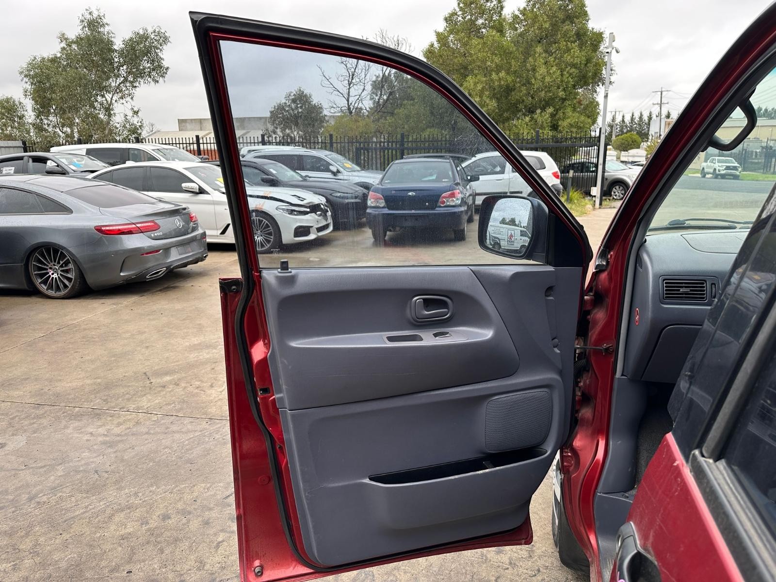 TOYOTA SPACIA SR40 02/1998-12/2001 LEFT FRONT POWER WINDOW SWITCH 8481012080