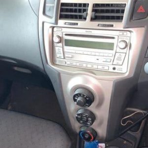 TOYOTA YARIS 10/2005-12/2016 HATCHBACK GEAR SHIFTER, AUTOMATIC T/M, NCP9